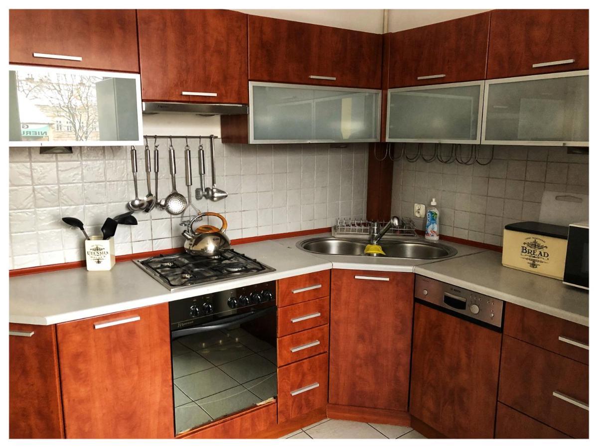 Kwadrat B&B Jalowego Rzeszow Bagian luar foto