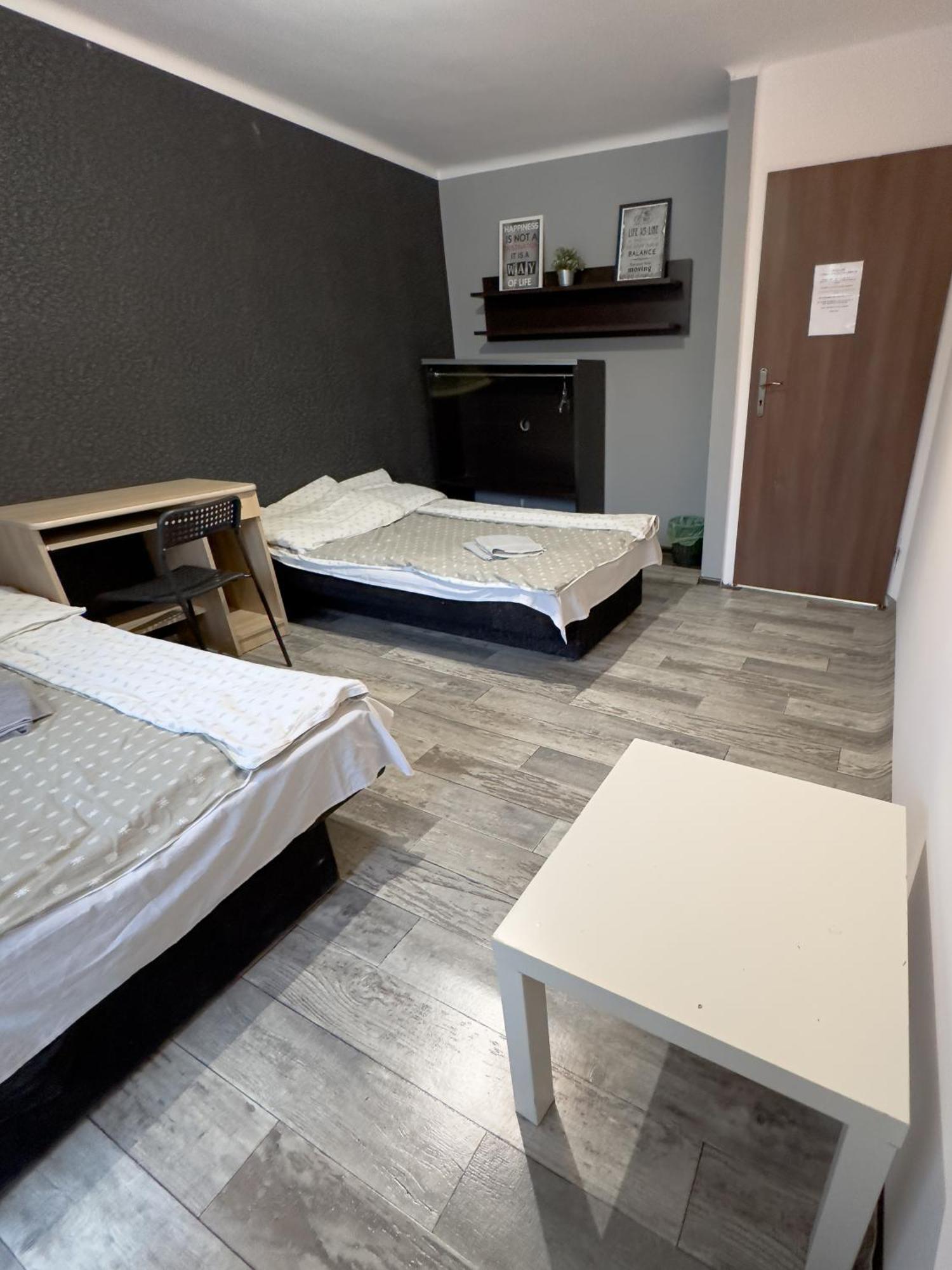 Kwadrat B&B Jalowego Rzeszow Bagian luar foto